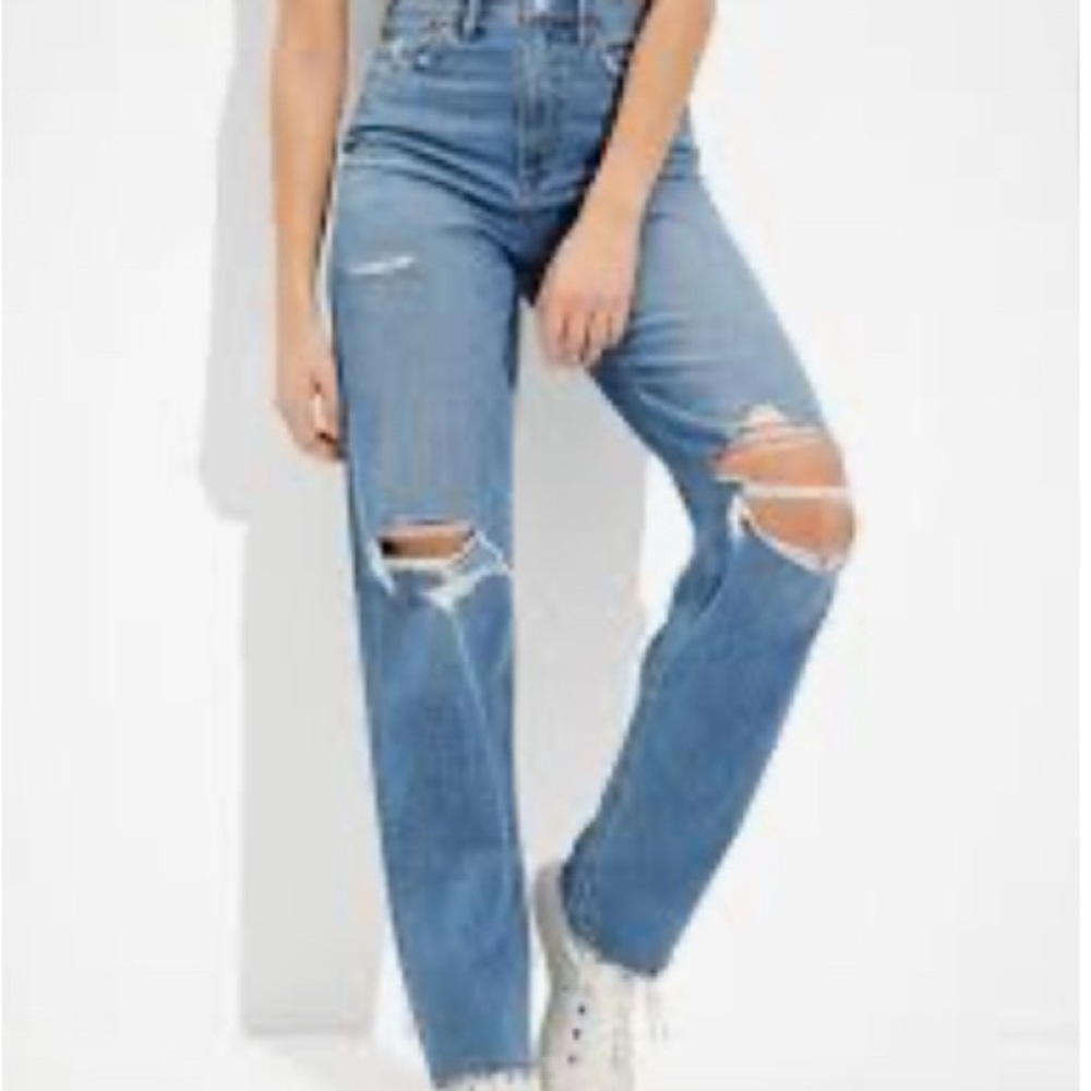 AMERICAN EAGLE STRAIGHT LEG STRETCH JEANS